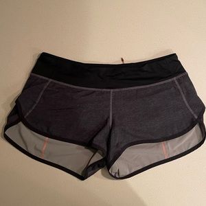 Lululemon 2.5in Speed Up Shorts